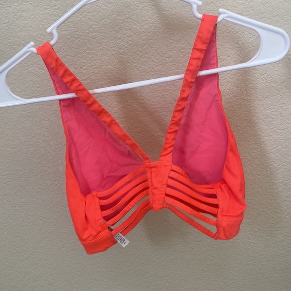 Victoria’s Secret pink, sports bra - Picture 2 of 3